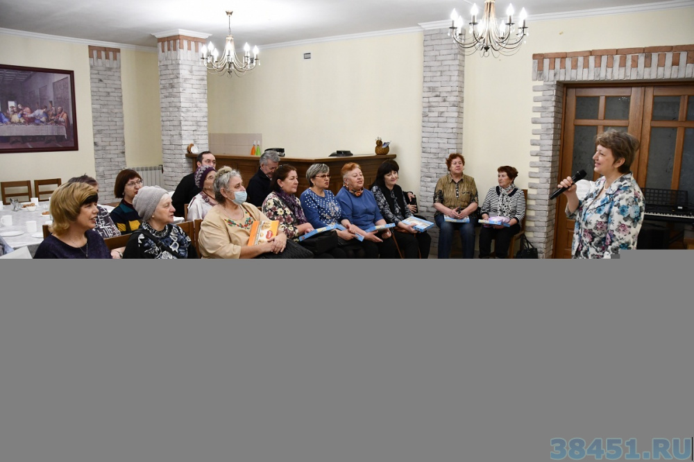 В Кемеровской области Общественный совет организовал весенний праздник для ветеранов органов внутренних дел