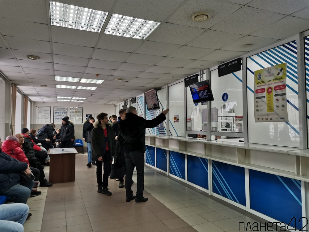 В Кемеровской области студенты узнали, как полицейские обеспечивают безопасность на дорогах Кузбасса
