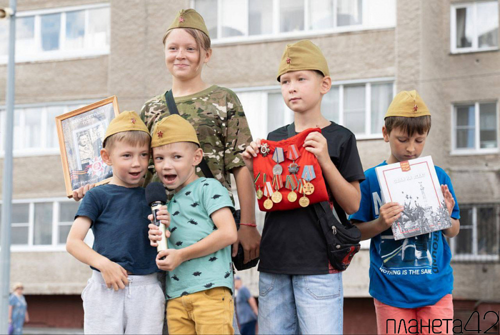 В Кемерове фестиваль близнецов «Двойное счастье» объединил участников от Кузбасса до Камчатки